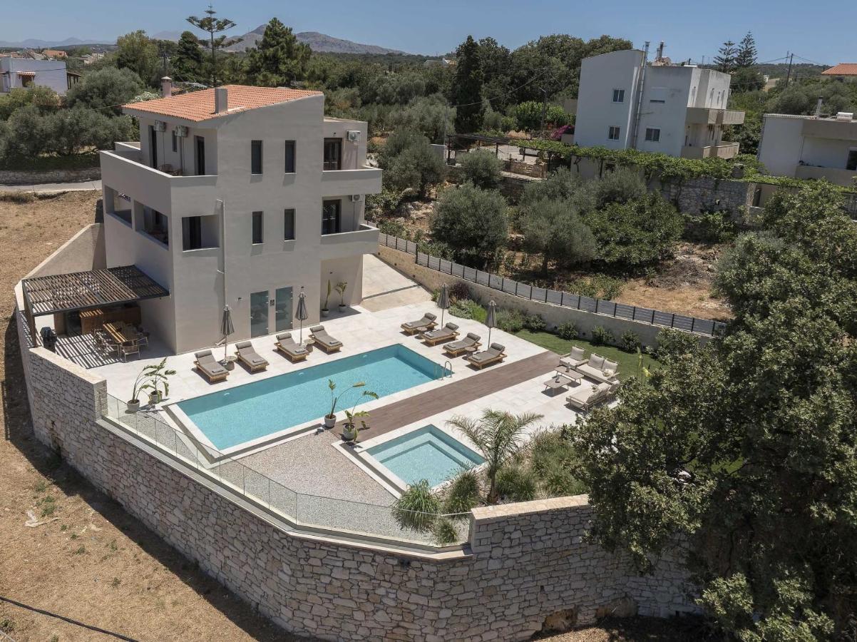 Georgia Villa - With Private Pool - B&B Prinés