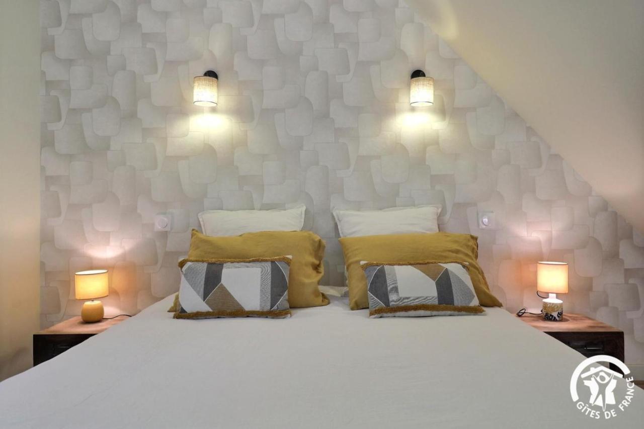 Deluxe Room 2