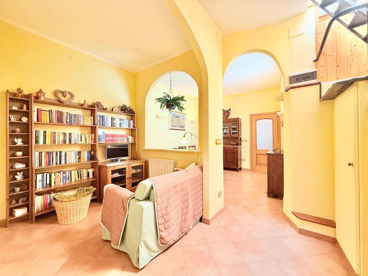 DIMORA Concept-Virginia-Spacious Apartment 50m from the Beach - Chambres d’hôtes Finale Ligure