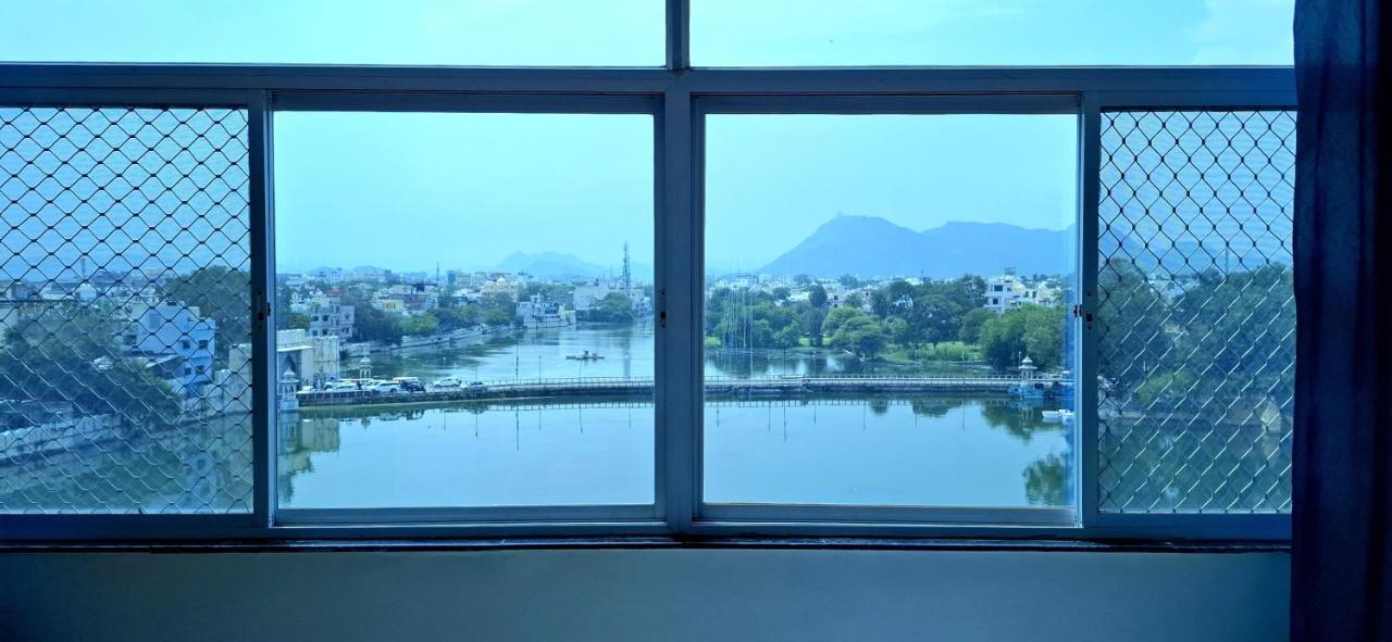 Chambre Lit King-Size - Vue sur Montagne