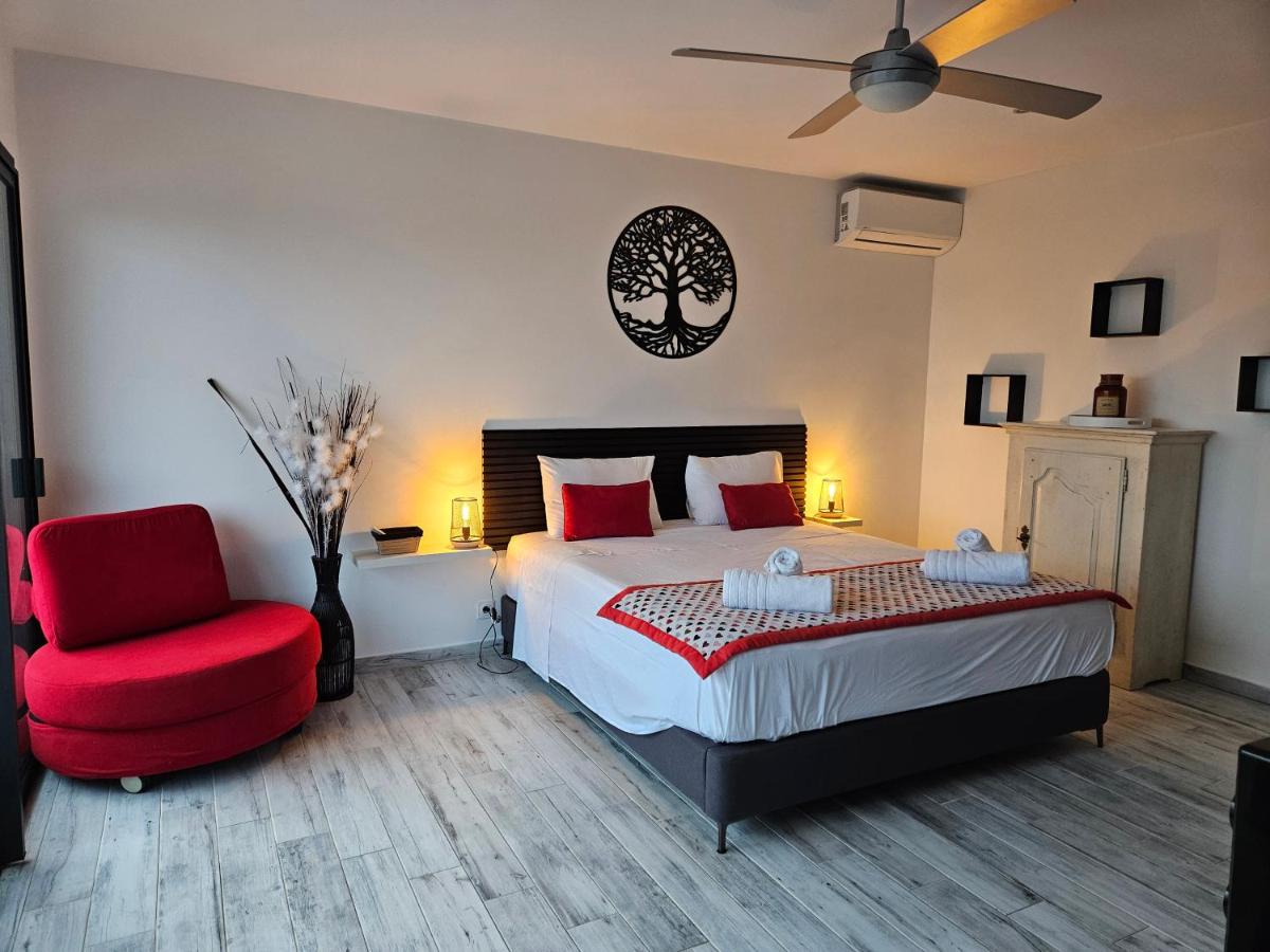 Habitación Doble Deluxe con balcón y vistas al mar