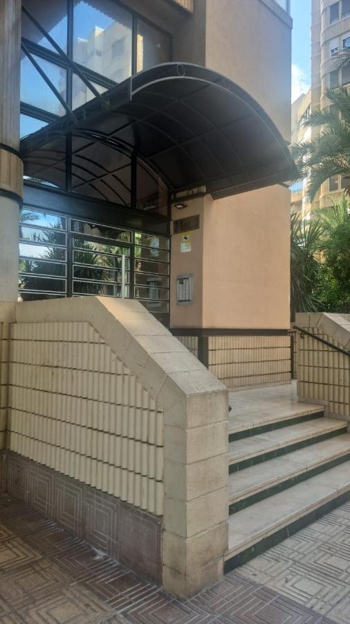 Eco-Manolita Ripoll con parking incluido - B&B Elche