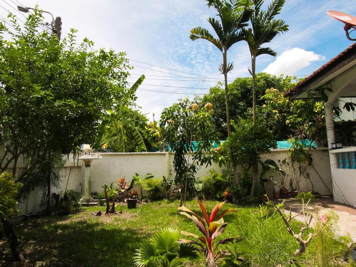 Cozy House 2BR BTS Ekkamai - B&B Bangkok