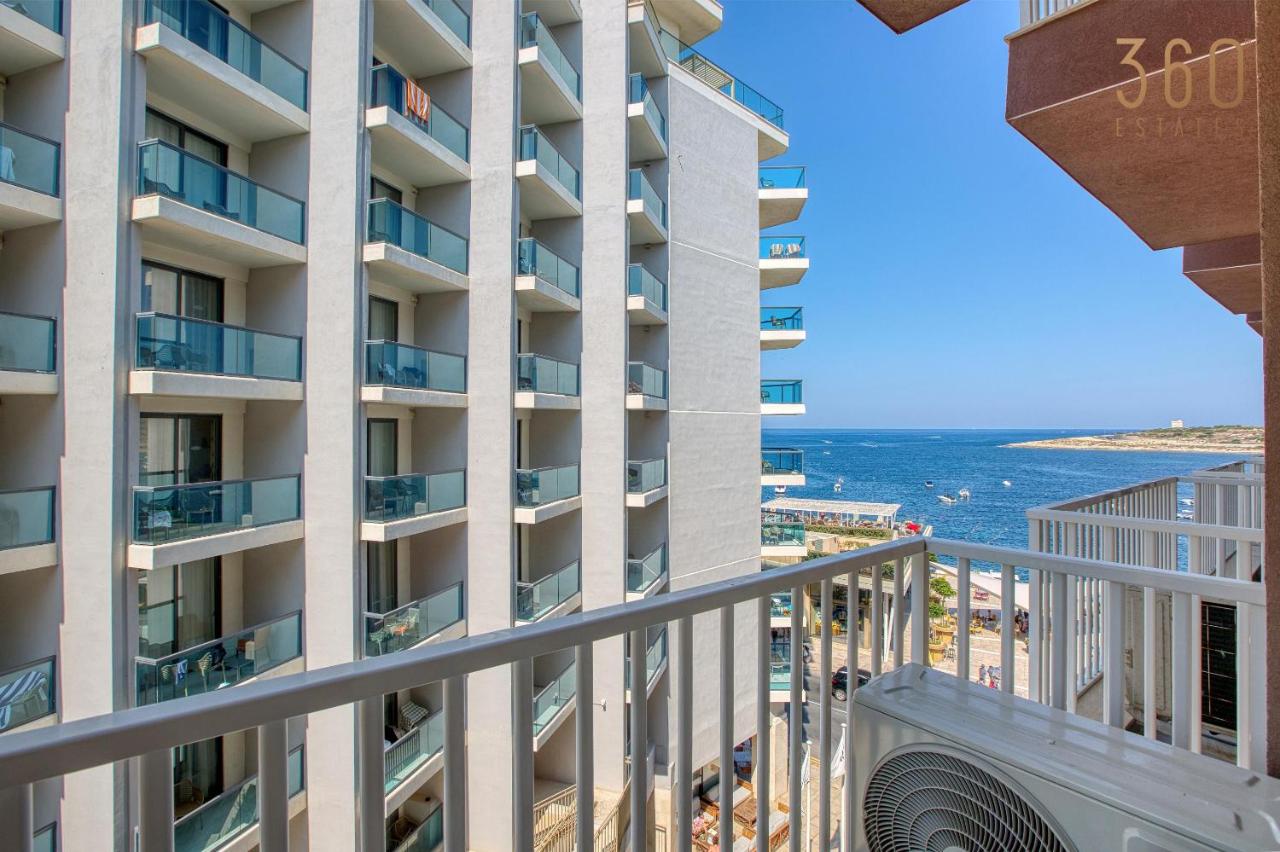 Appartamento con 2 Camere da Letto, Balcone e Vista mare