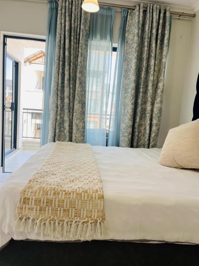 Mish at The Blyde Crystal lagoons - B&B Pretoria