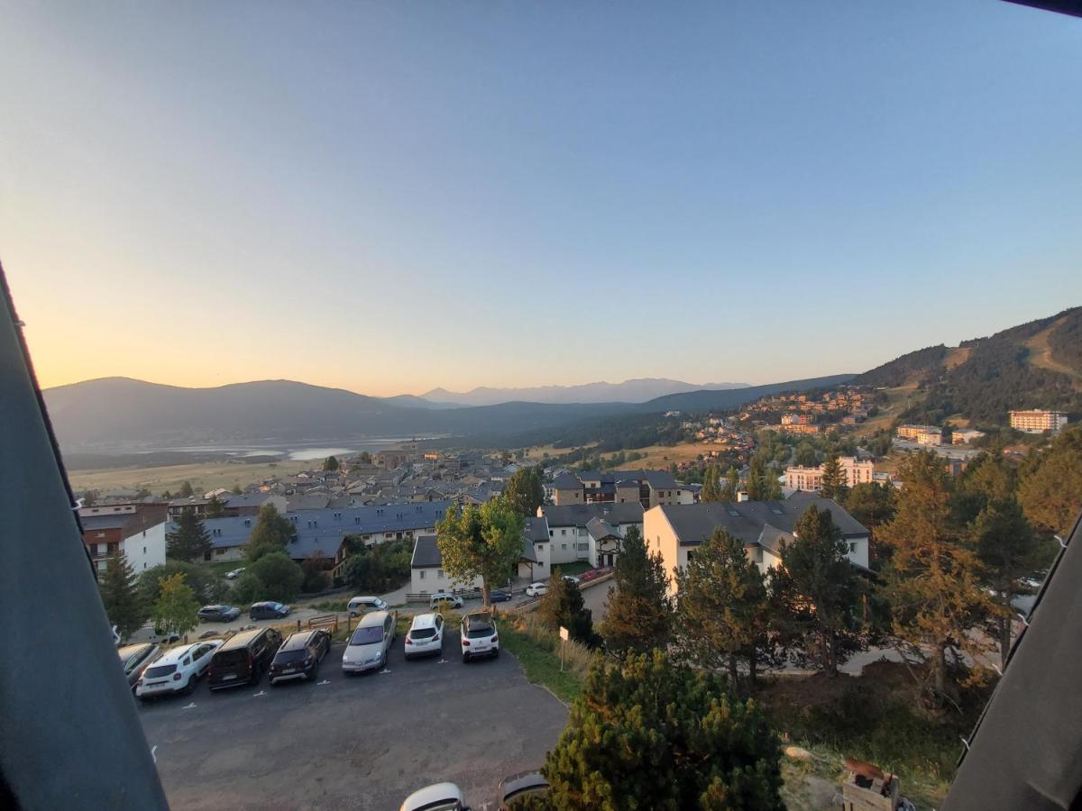 Studio avec loggia Les Angles - Superbe vue sur Lac et Montagnes - B&B