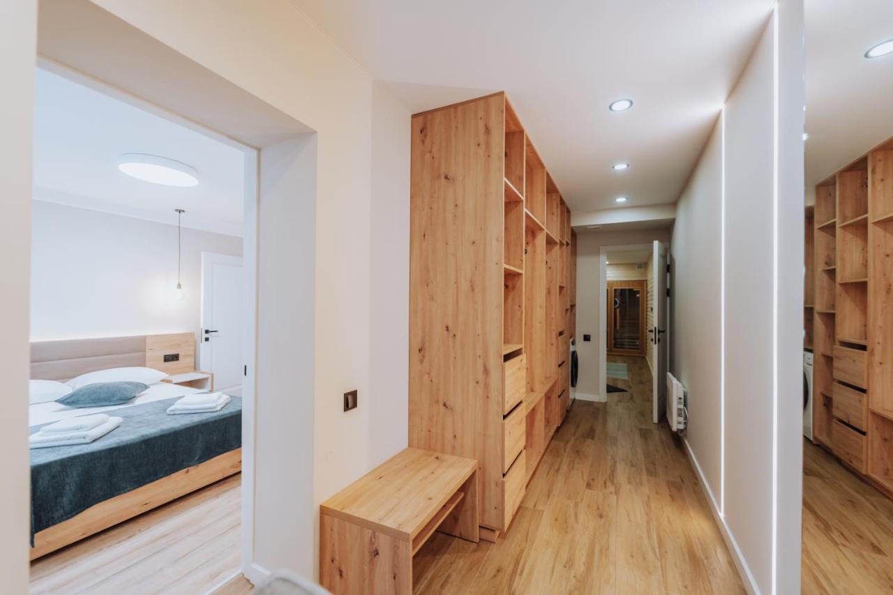City Center 2BR with Sauna, Walkable spot - B&B