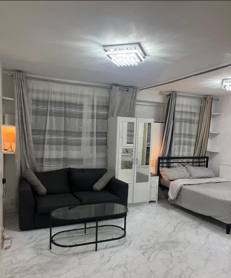 Studio Apartment SW2 - B&B