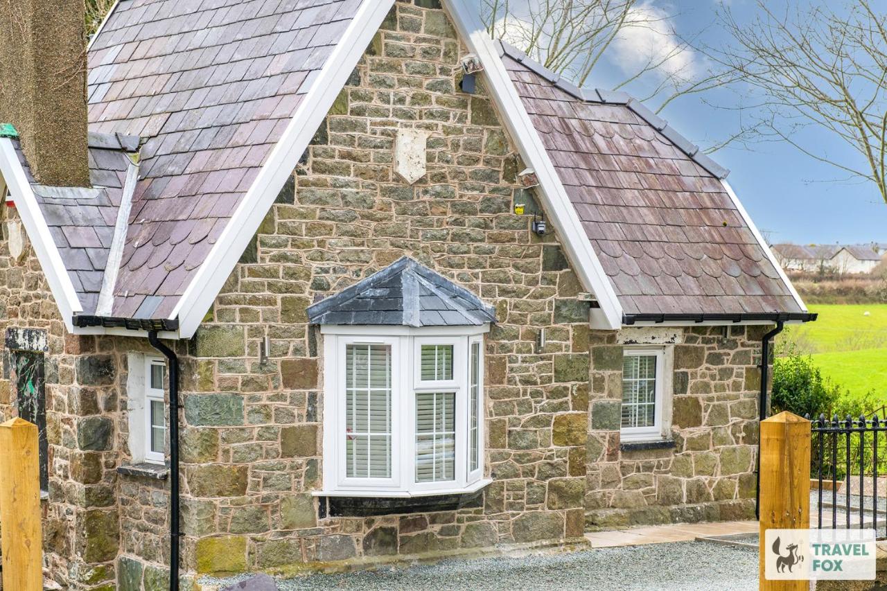 Katie's Cottage & Hot Tub - Snowdon 20mins drive - B&B Caernarfon