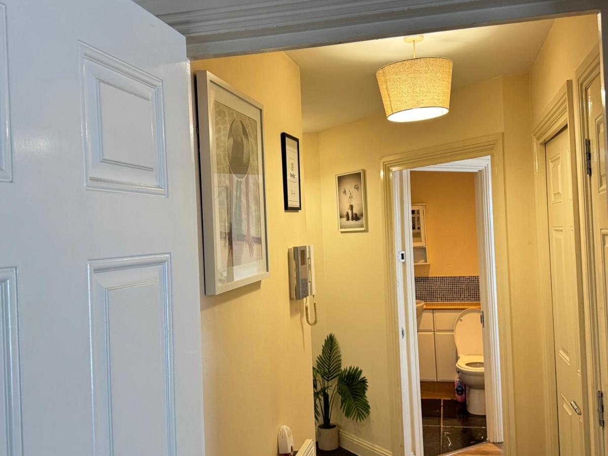 Pulse Residence - B&B Harlow