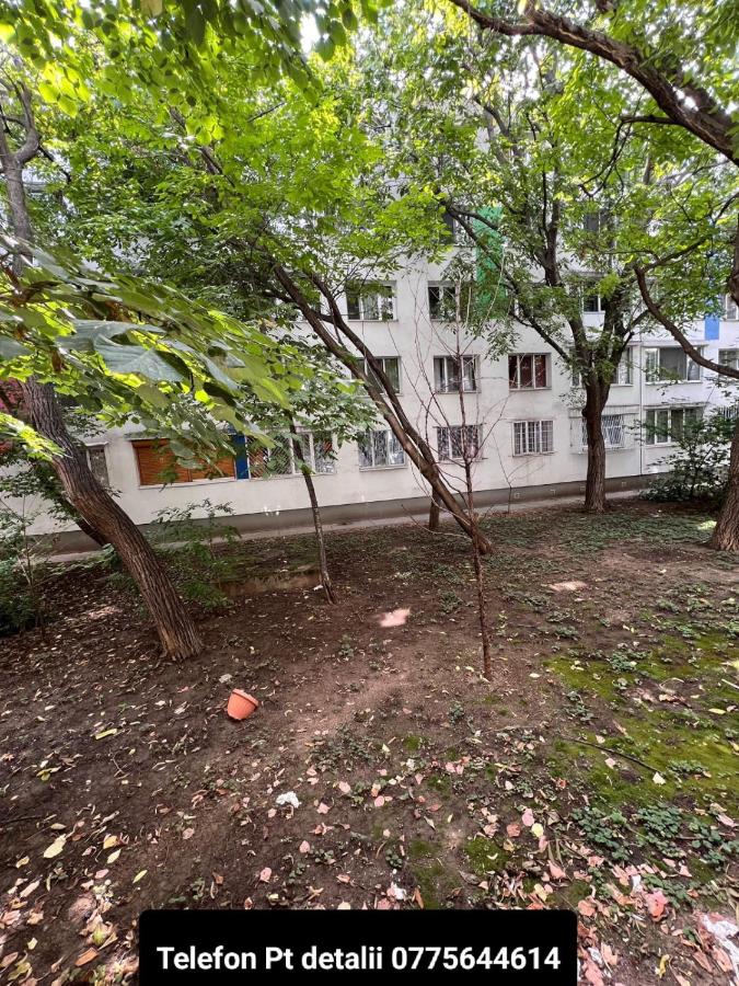 Garsoniera langa Spital Bagdasar,Obregia și Institutul pentru ordine publica NU OFER FACTURA - Chambres d'hôtes Bucarest