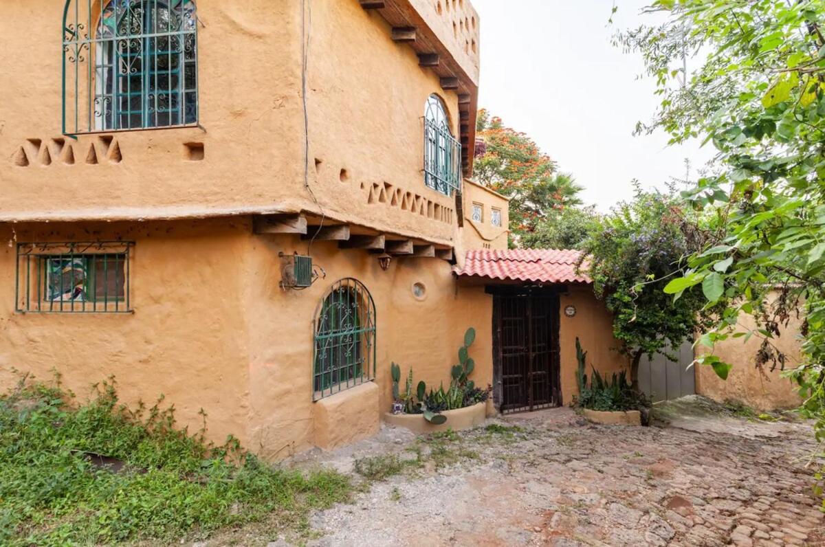 Casa Gaudí en Tepoztlán - B&B Tepoztlán