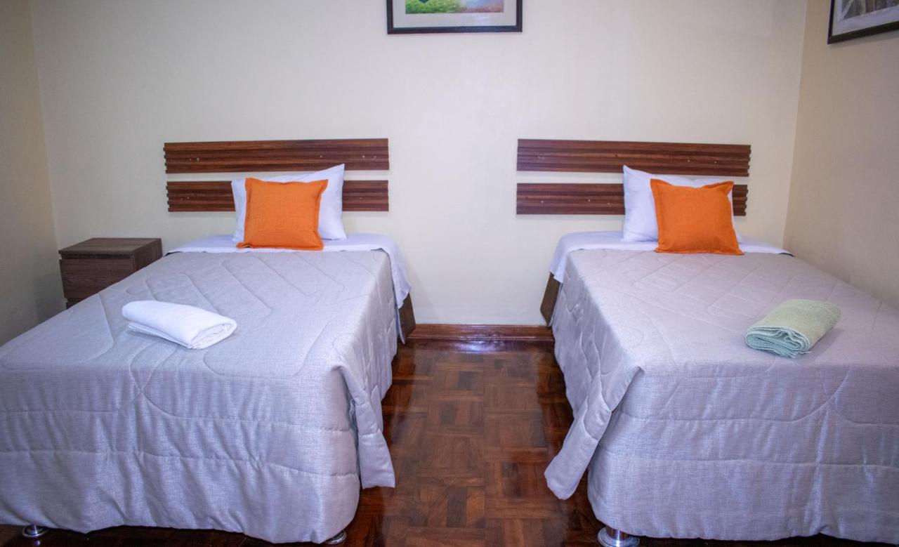 Chambre Lits Jumeaux avec Salle de Bains Privative Séparée