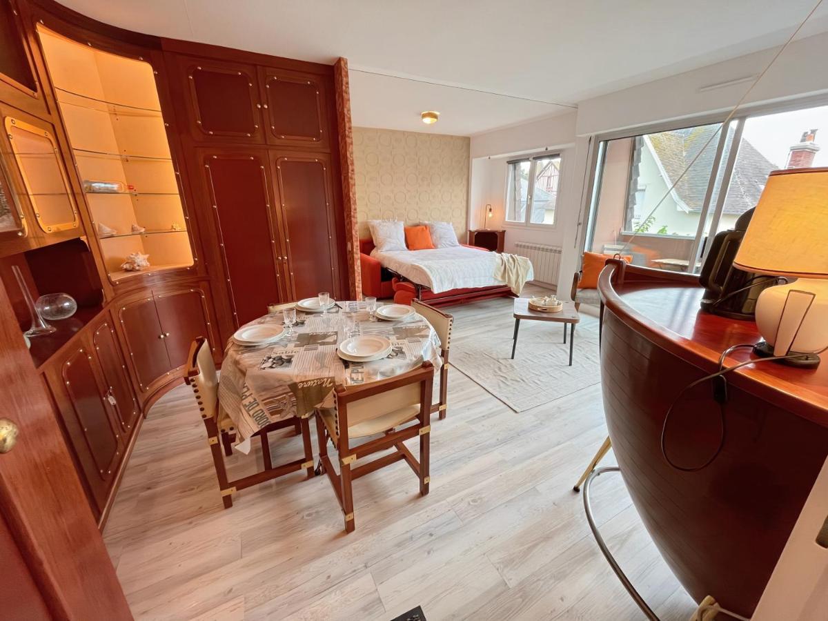 Le Vintage Marin - Studio à 2 minutes à pied de la Plage et du Casino - B&B Cabourg