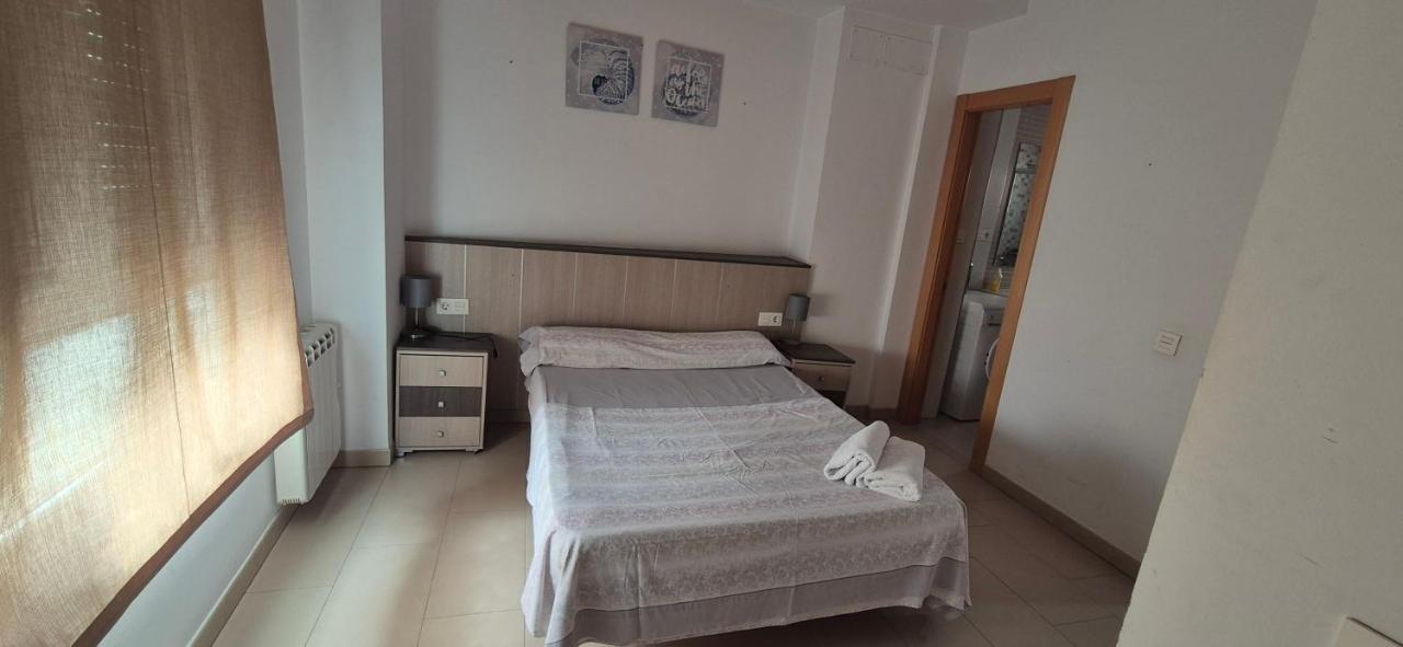 AlojaT Gran Vía I - B&B Granada