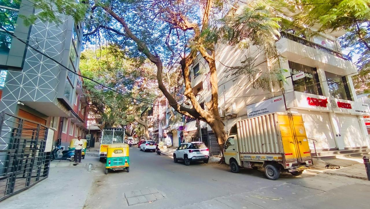 ELO House - Spacious 2BHK Apartment with Kitchen, Malleswaram - B&B Bengaluru