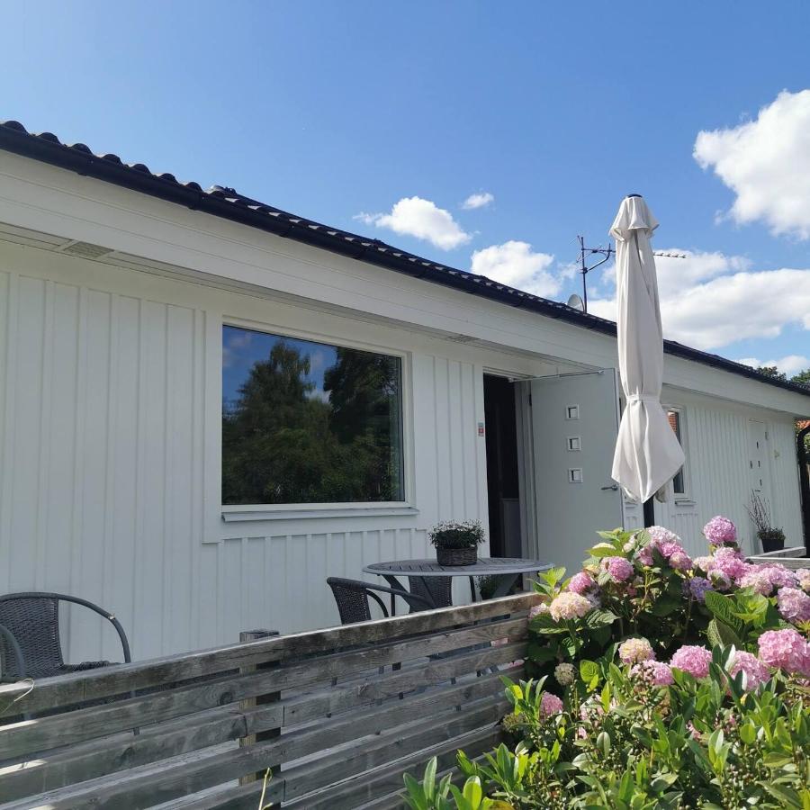 Guest House Near The Sea - With Sea View & Swimming Jetty! - B&B Kalmar
