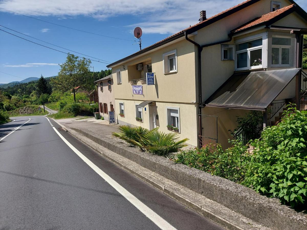 Elena Rooms - Ferienwohnung Pasjak