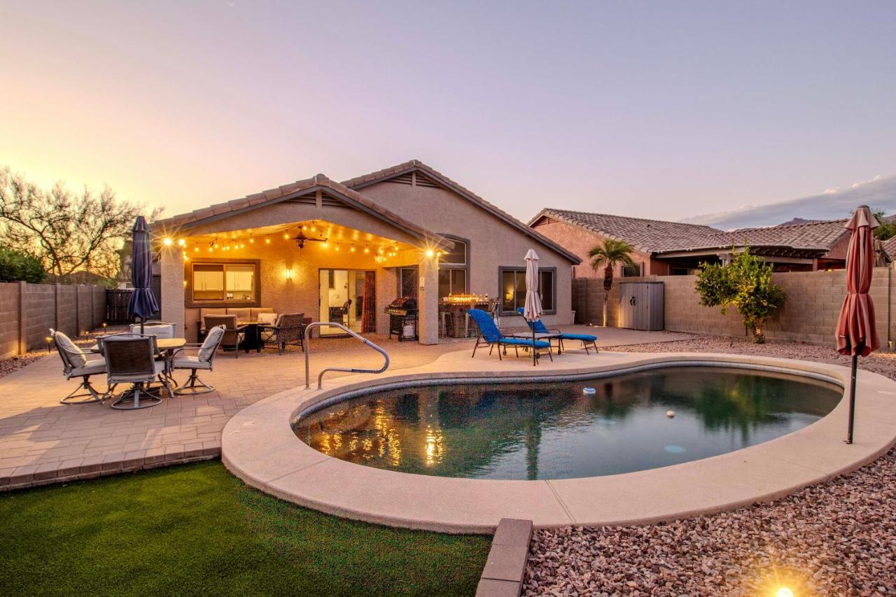Gold Canyon Superstition Foothills Retreat with Pool - B&B
