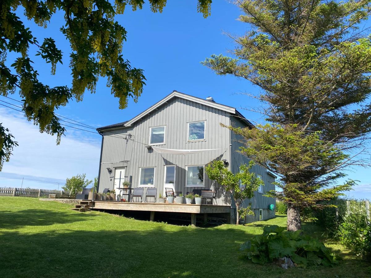 2 Bedroom Apartment in Island Paradise - Ferienwohnung Sandnessjøen