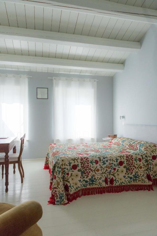 Camera Matrimoniale Deluxe con 1 Letto Supplementare