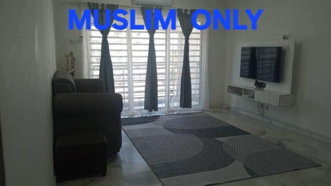 The EH's Homestay Marina View Villa PortDickson - B&B Port Dickson