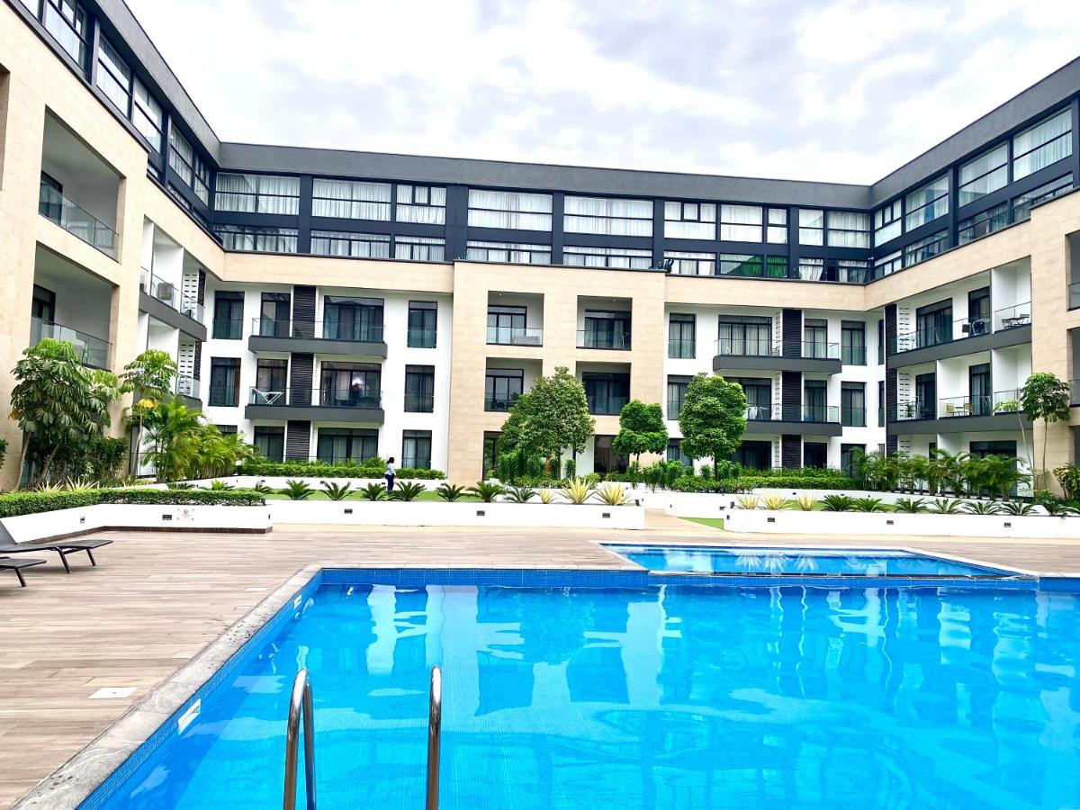 Embassy gardens luxury one bedrooms cantonments - B&B Accra
