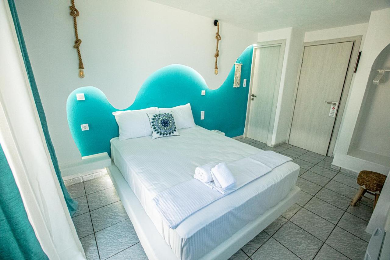 Doppelzimmer mit Balkon und Meerblick