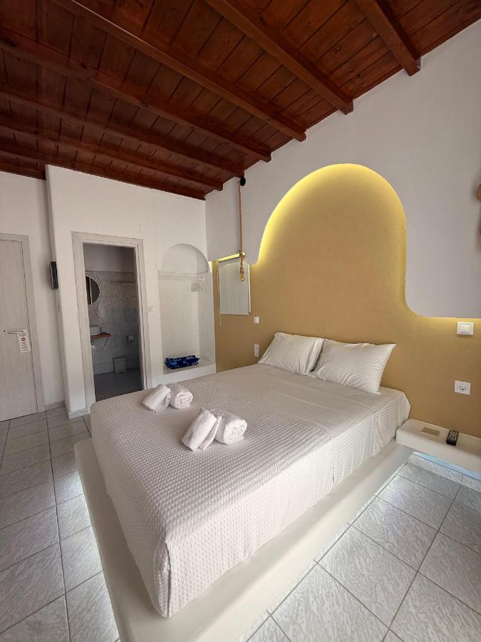 Doppelzimmer mit Balkon und Meerblick