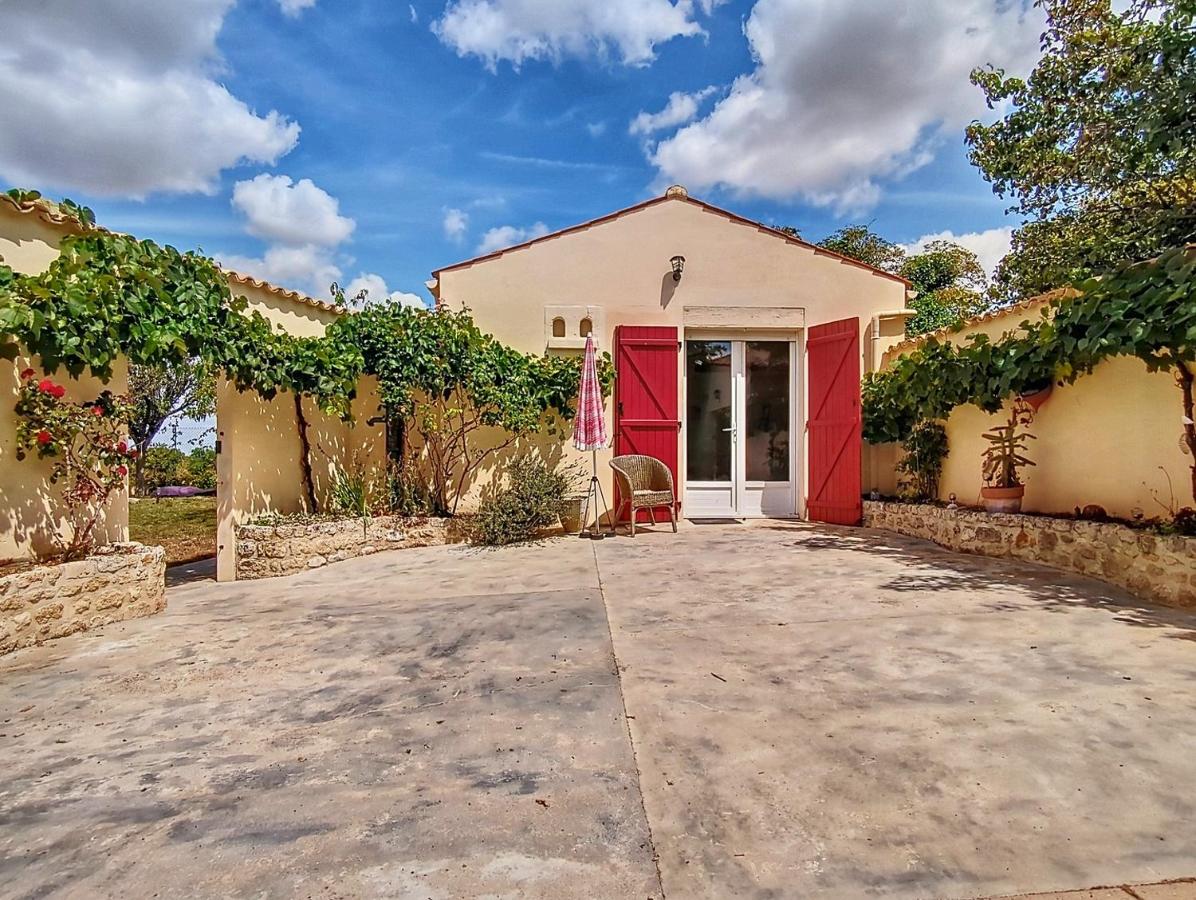 La Colline - proche Surgères - Maison 2 chambres, jacuzzi, jardin, entre mer et campagne - Ferienwohnung Muron