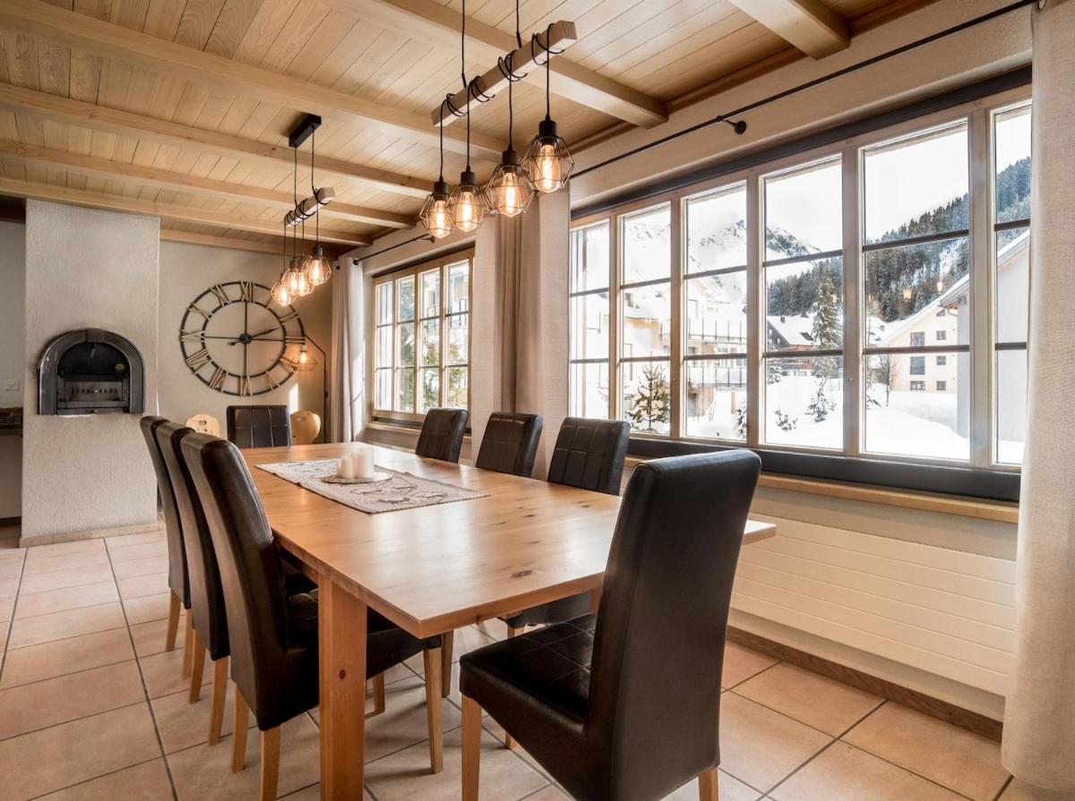 Chalet Gemsstock - Ferienwohnung Andermatt