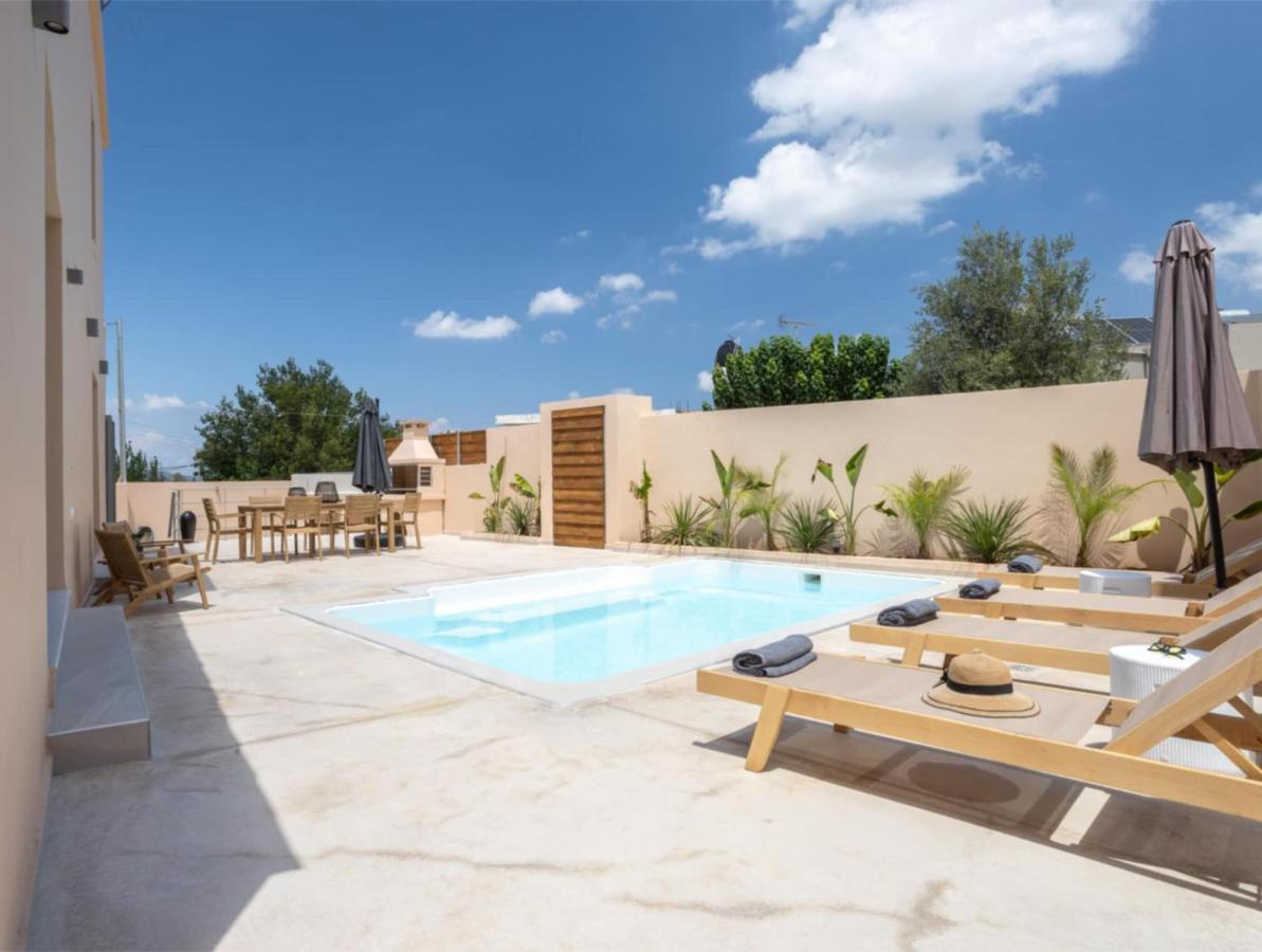 Roots Villa - B&B Skinés