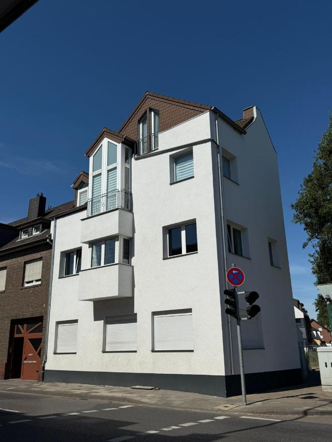 Neu eingerichtete Wohnung Apartment 75qm Boarding House Aachen Wuerselen - Ferienwohnung Würselen
