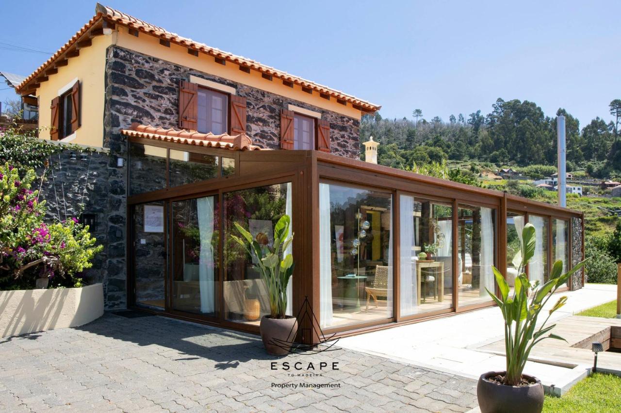 Hilltop Hideaway by Escape to Madeira - Chambres d’hôtes Arco da Calheta