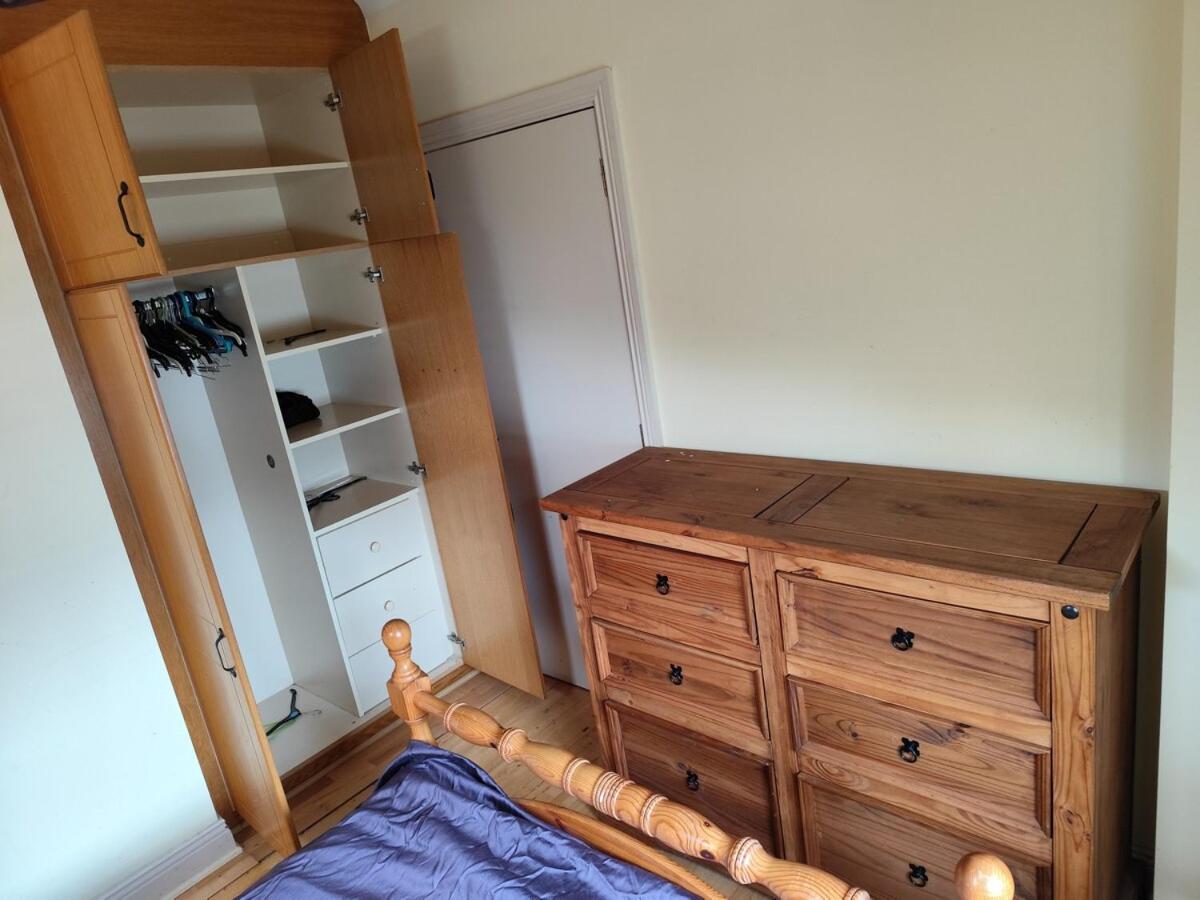 Cozy 2 bedroom House, Castlebar Town, near to Westport, Achill & Clifden - B&B
