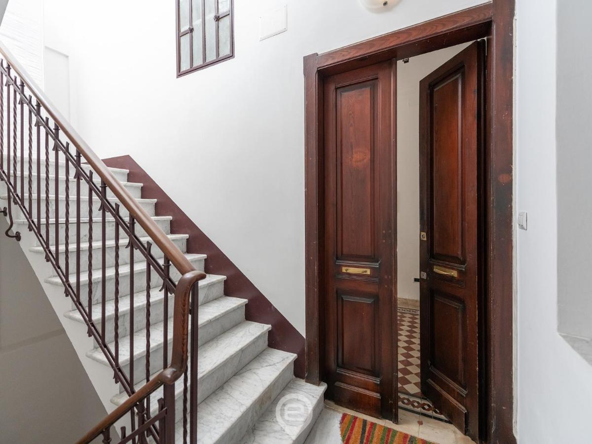 Mirabel Apartment - Ferienwohnung Cagliari