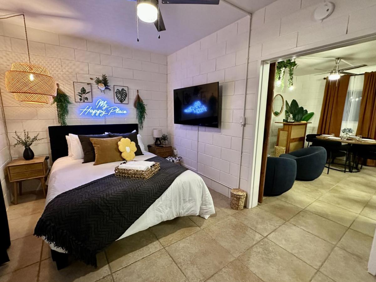 4 Min Walk to Beach and Restaurants - B&B Manhattan Beach