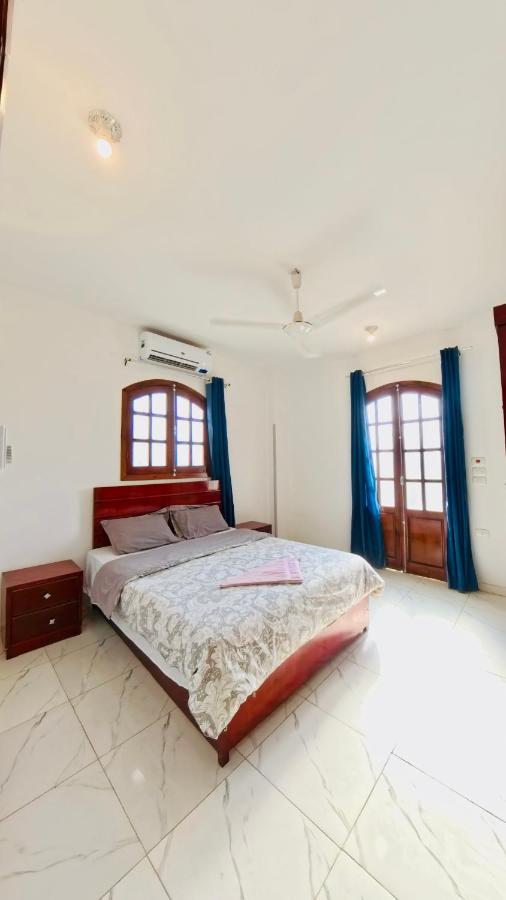 Studio Apartment with Balcony