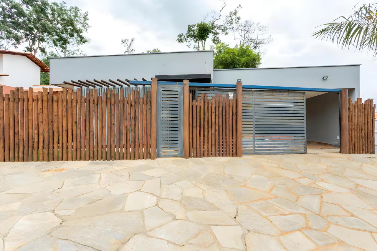 Casa com piscina, vista das montanhas, terraço, quintal - B&B Pirenópolis
