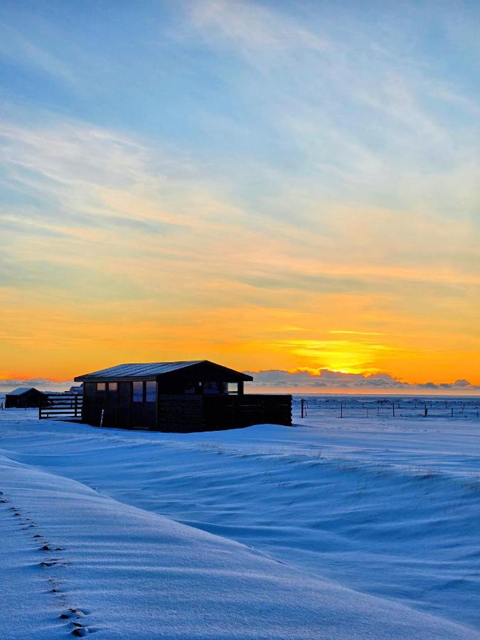 Green Farm Stay Sky Retreat & Private Hot Tub - Bed and Breakfast Hvolsvöllur