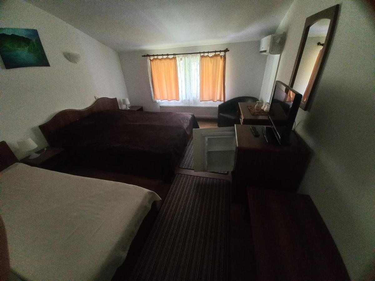 Triple Room with Bathroom