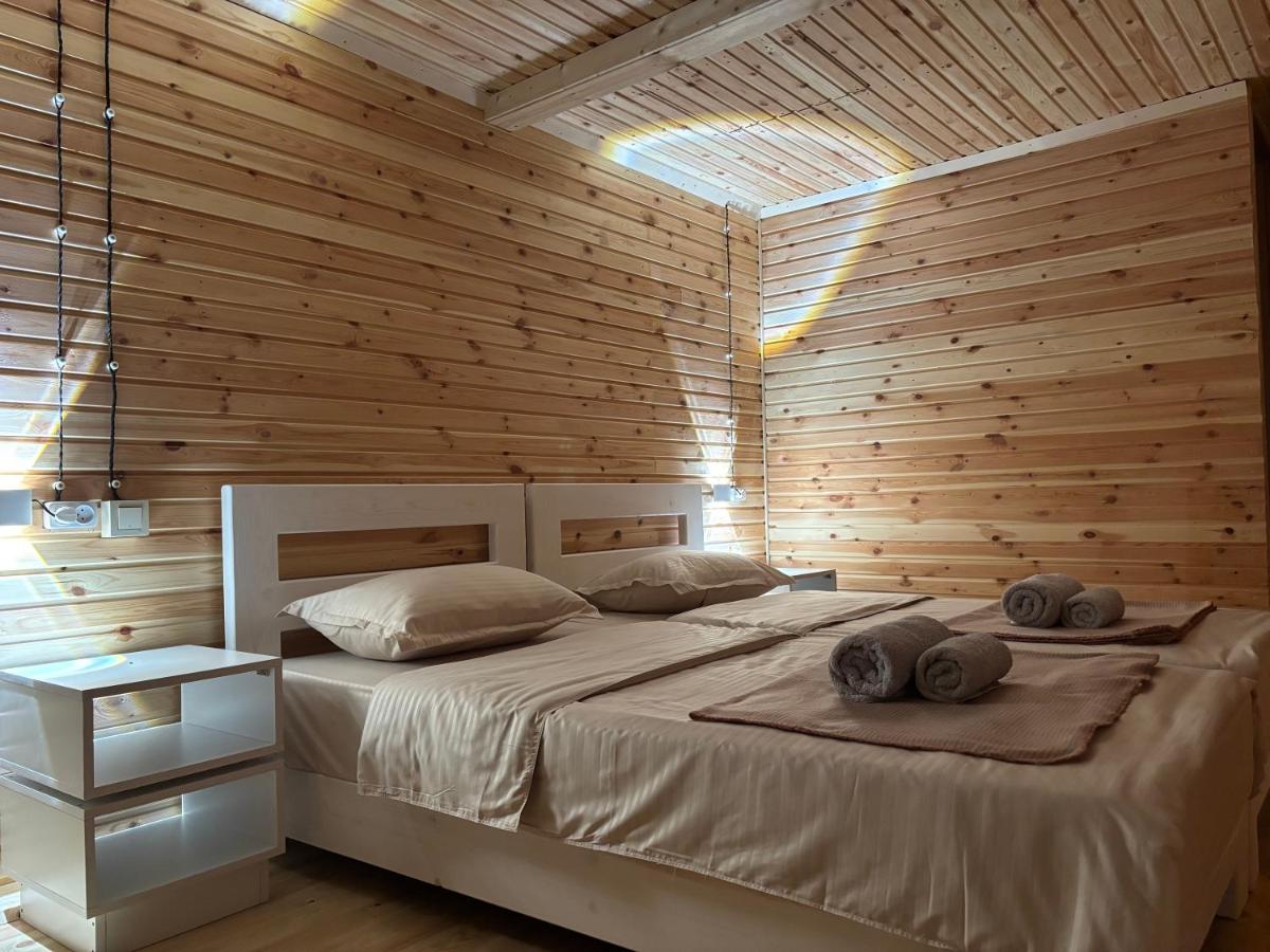Chambre Double ou Lits Jumeaux avec Salle de Bains