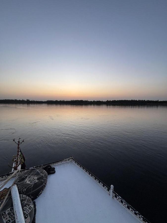 Aswan felucca sailing boat - B&B Assuan