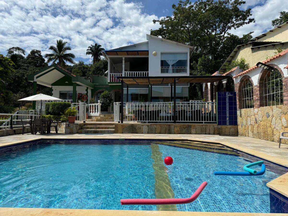 Hermosa casa en Anapoima, Excelente ubicación - Ferienwohnung Anapoima