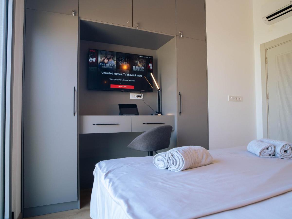 Apartamento de 2 dormitorios con balcón y vistas al mar