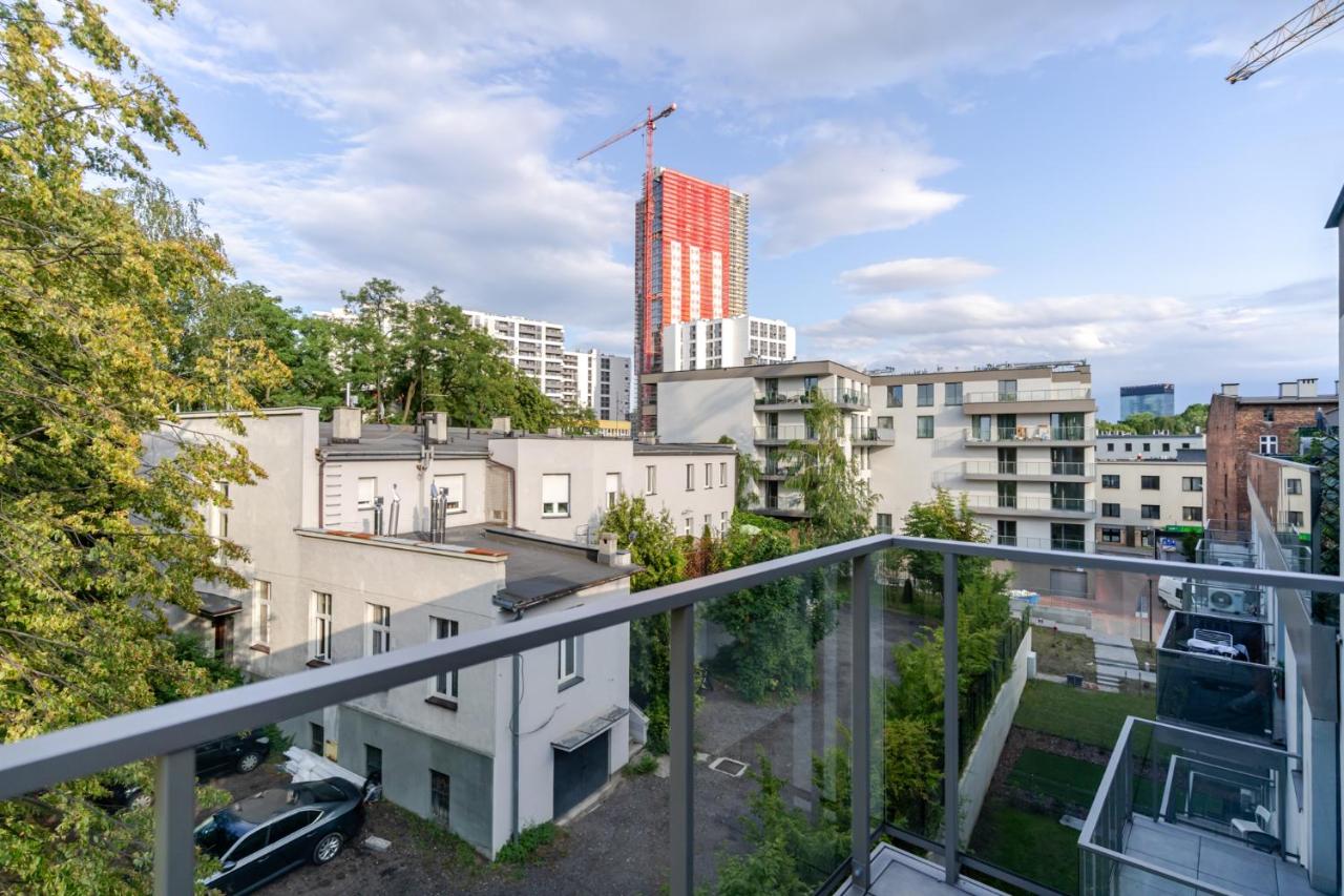 Superior One-Bedroom Apartment
