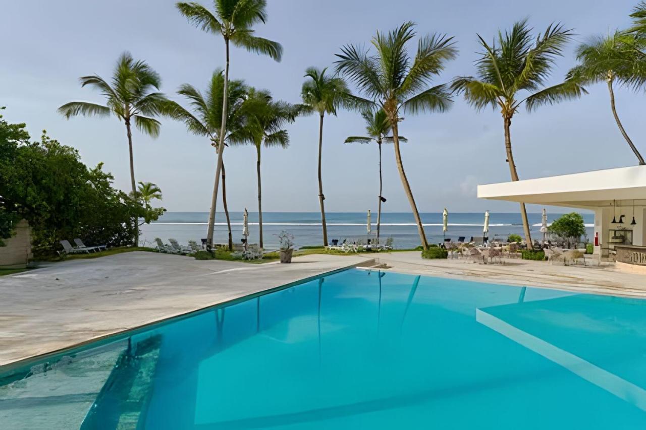 Caribbean Bright Dawn View 1BDRM Beachfront apt. - Chambres d'hôtes Juan Dolio
