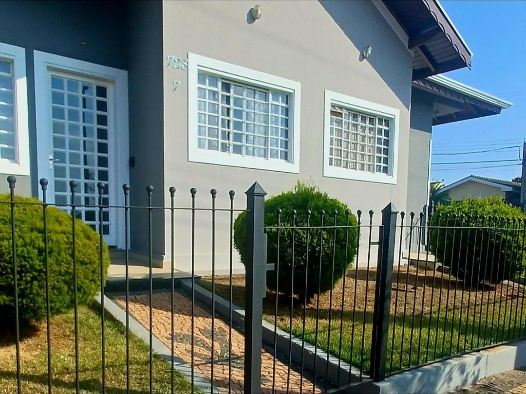 Suíte das Dálias Holambra-SP - B&B Holambra
