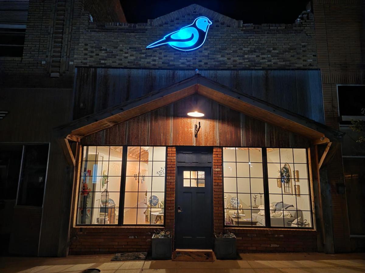Bluebird - Bed and Breakfast Elk City