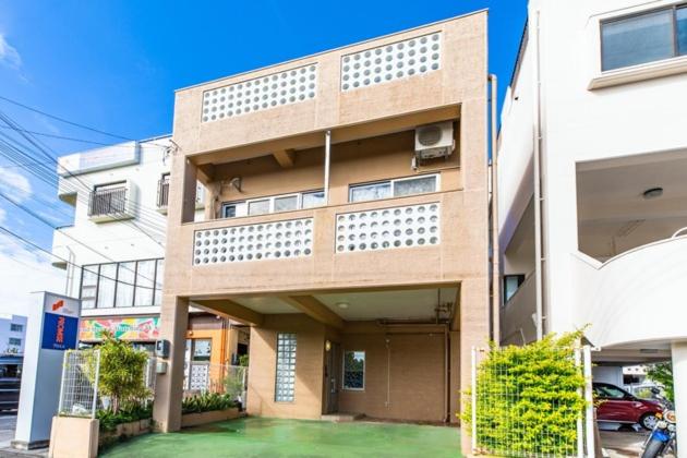 condominium The First / Vacation STAY 81146 - Bed and Breakfast Chatan